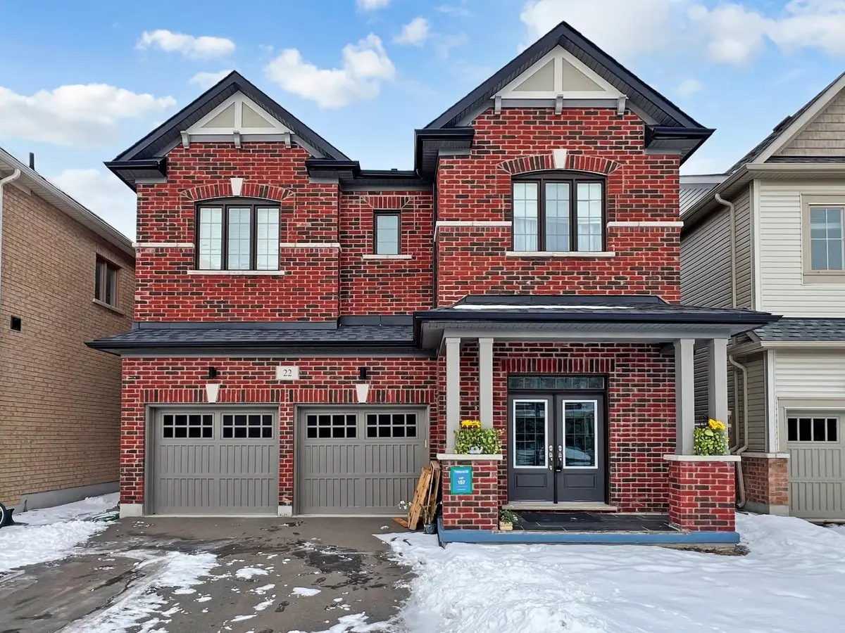 22 Pietrowski DR #Upper, Georgina, ON L4P 0J7