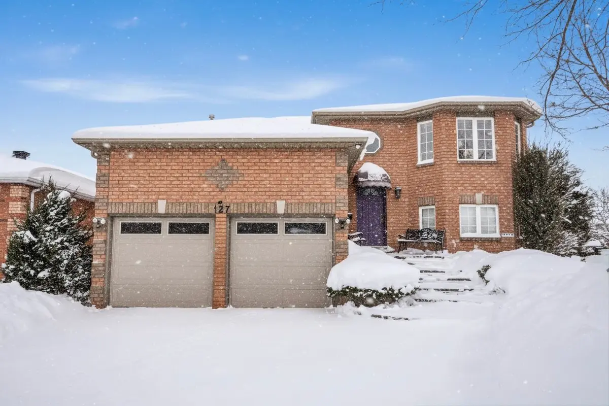 127 Golden Meadow RD, Barrie, ON L4N 8K2