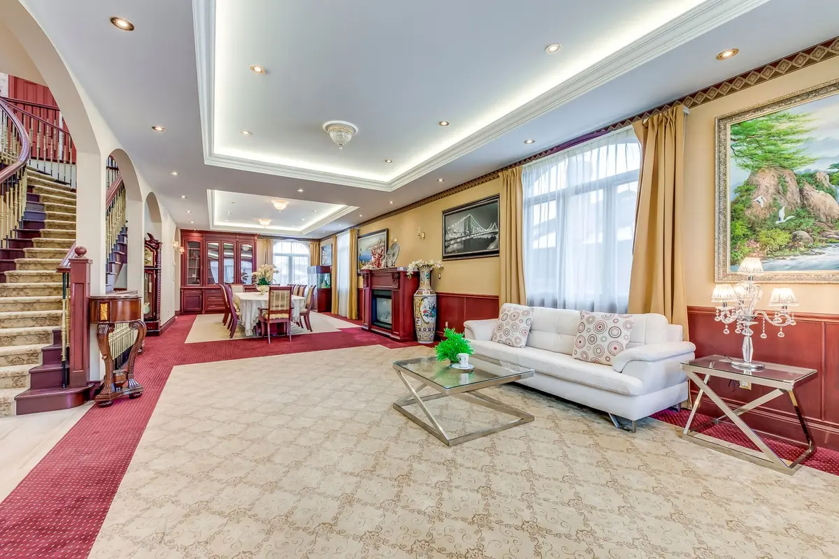 3480 Joan DR, Mississauga, ON L5B 1T5