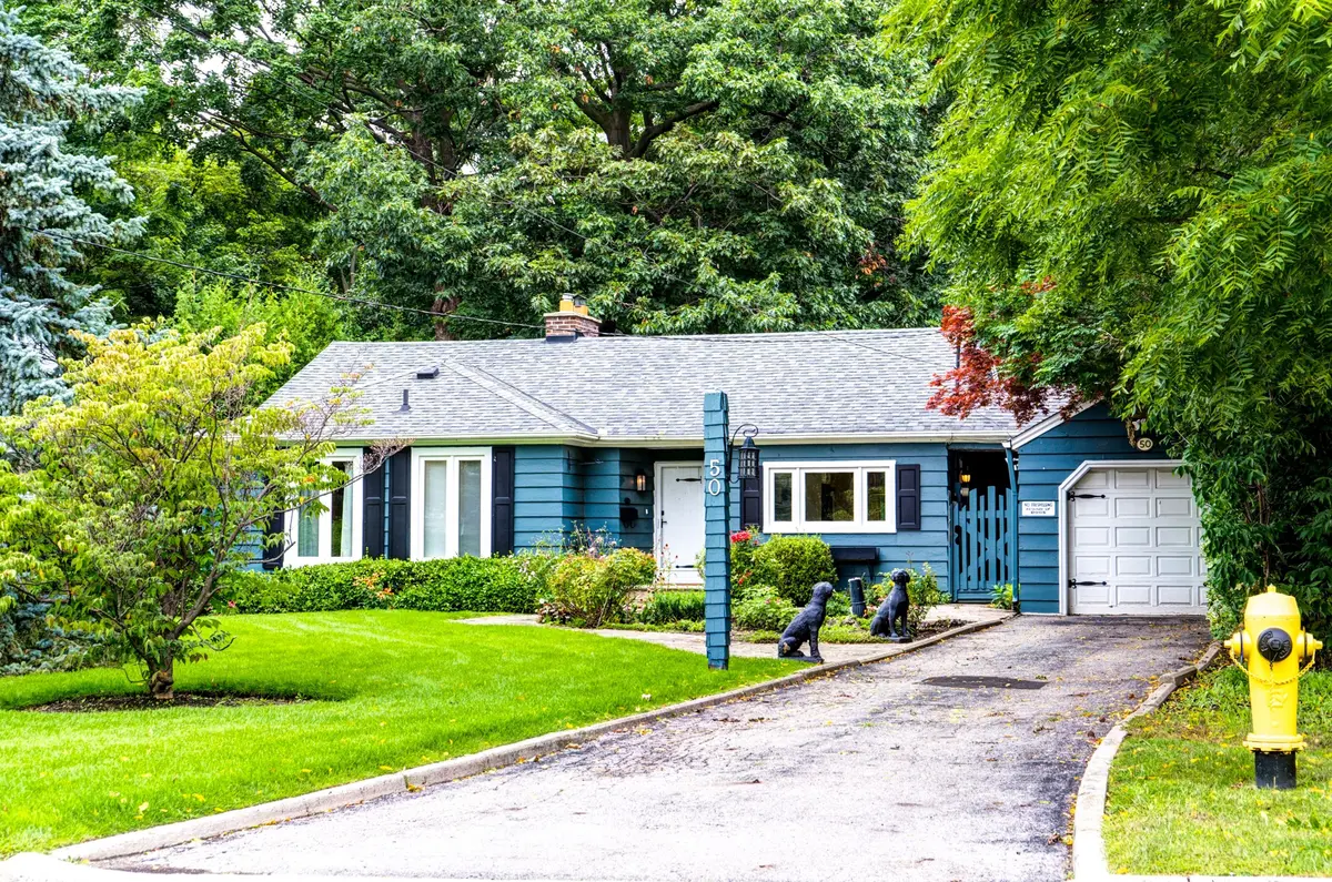 50 North Park DR, Toronto W04, ON M6L 1K2