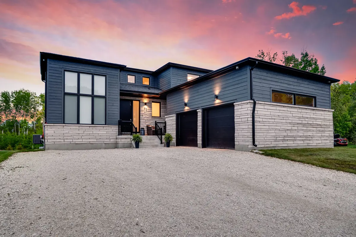 87 Goldie CT, Blue Mountains, ON N0H 1J0