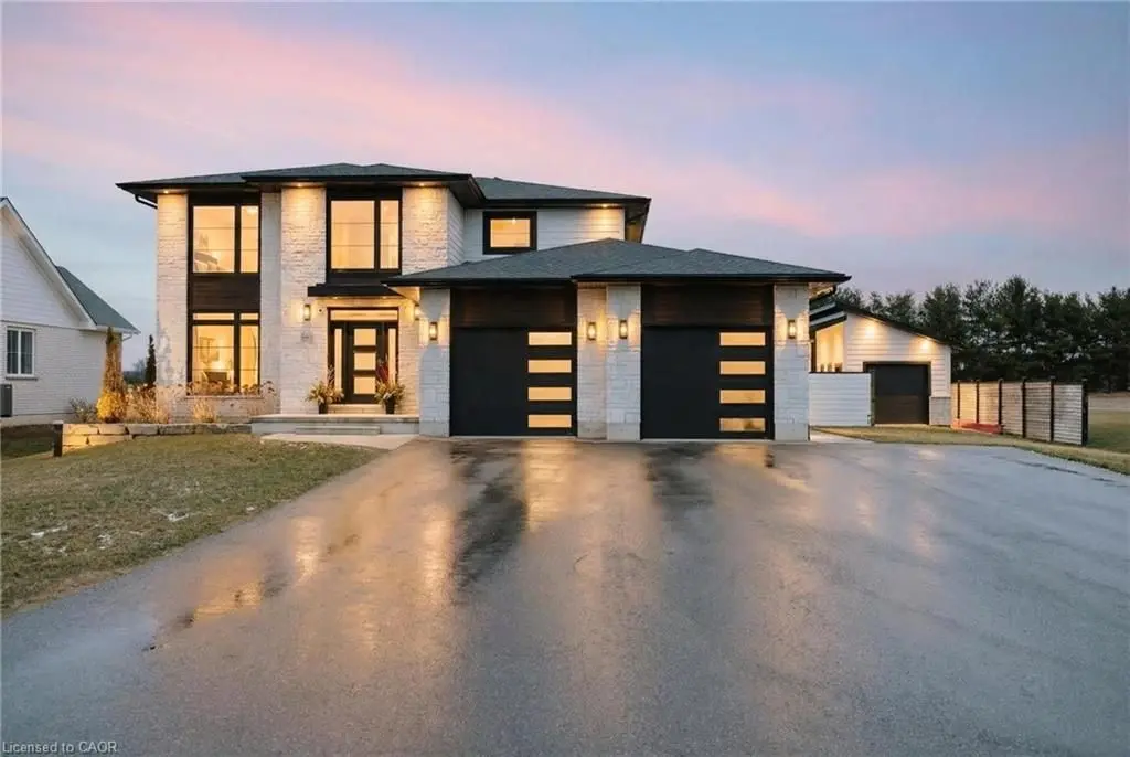 8476 Imperial RD, Malahide, ON N5H 2R2