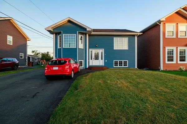 9 Ronald Drive, Conception Bay South, NL A1X 0G5