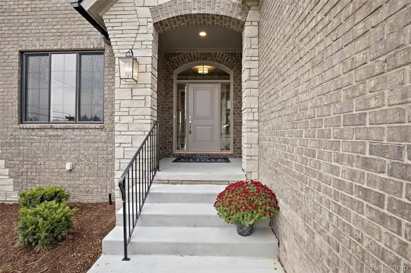 1050 Invitational DR, Metamora Village, MI 48455