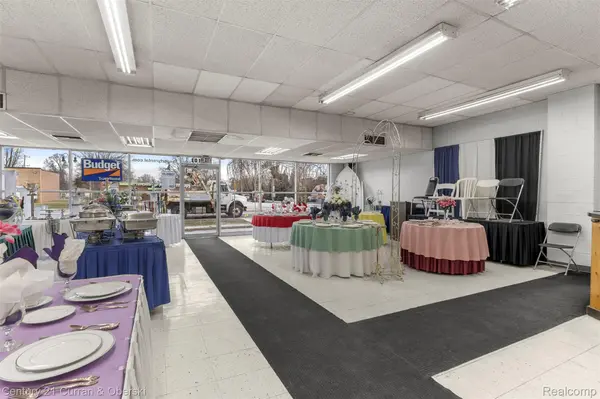 24101 W Warren ST, Dearborn Heights, MI 48127