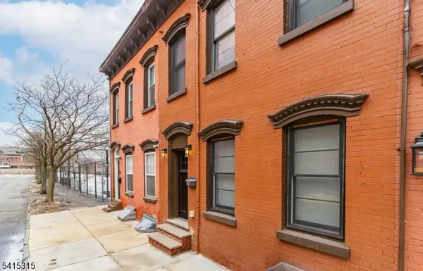 16 Eagle St, Newark City, NJ 07102