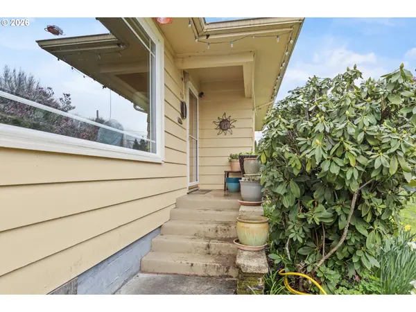 408 SW CHAPMAN ST, Sheridan, OR 97378