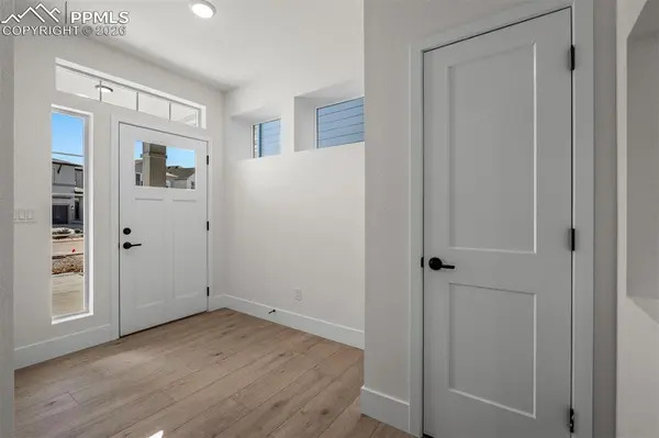 4534 Peak Crest VW, Colorado Springs, CO 80918