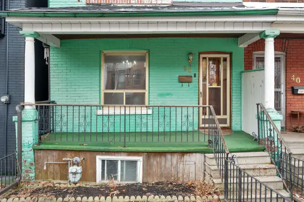 38 Bellwoods AVE, Toronto C01, ON M6J 2P4