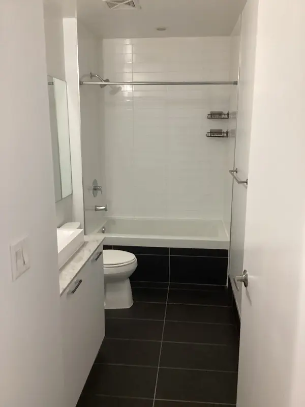 399 Adelaide ST #418, Toronto C01, ON M5V 1S1