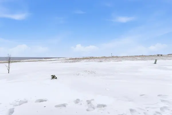 15 Bluffs RD, Clarington, ON L1B 1A3