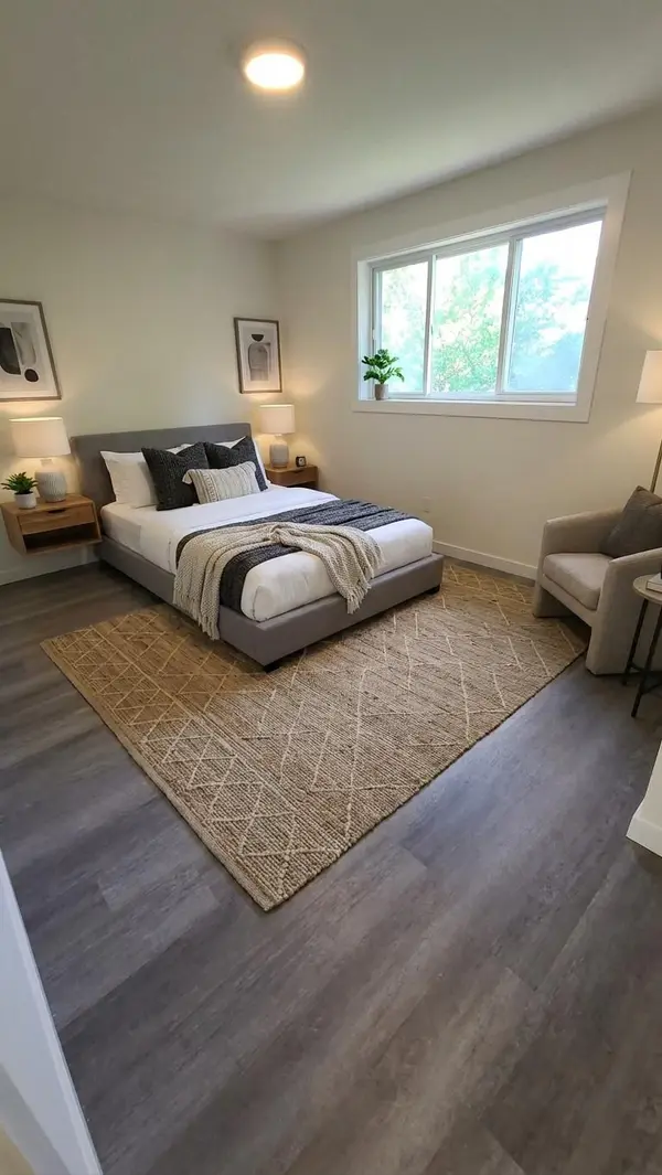 31 Torrens AVE, Toronto E03, ON M4K 2H9