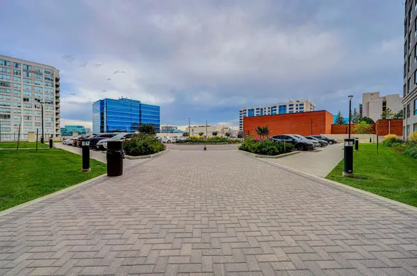 9015 Leslie ST #910, Richmond Hill, ON L4B 4J8