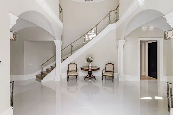 31 Thornbank RD, Vaughan, ON L4J 2A1