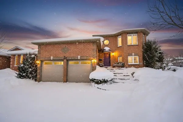 127 Golden Meadow RD, Barrie, ON L4N 8K2