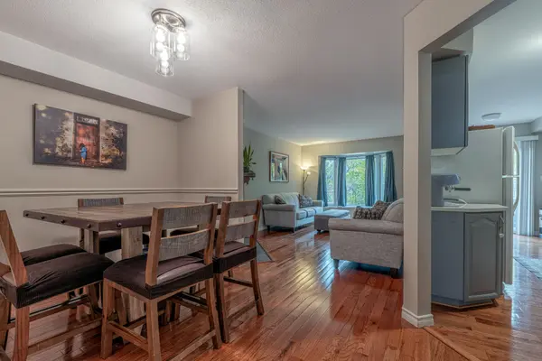 2230 Walkers Line #13, Burlington, ON L7M 3Y8