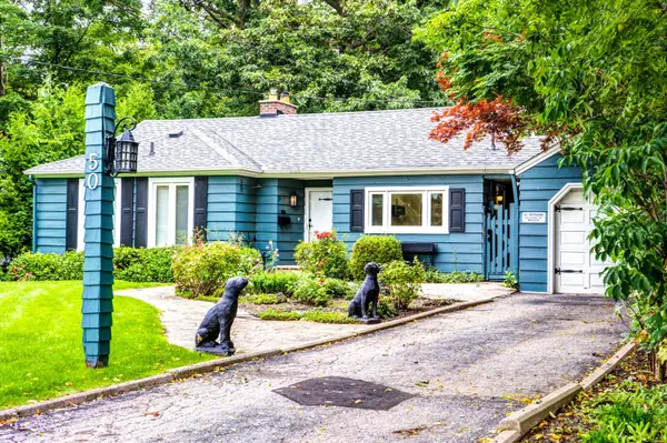 50 North Park DR, Toronto W04, ON M6L 1K2