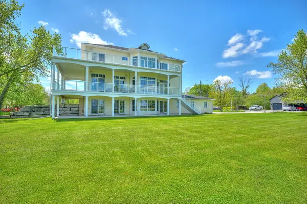 4069 Niagara River Pkwy, Fort Erie, ON L0S 1S0