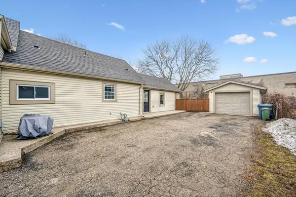 16 Hooper ST, Guelph, ON N1E 5W5