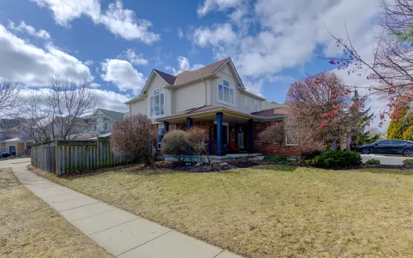 31 Adler DR, Cambridge, ON N3C 4J9