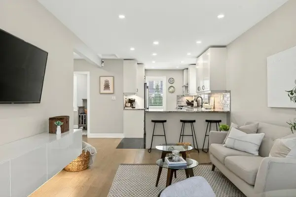 237 East 32nd ST, Hamilton, ON L8V 3S3