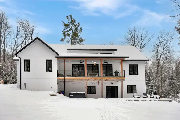 195 Lakeview ST, Dysart Et Al, ON K0M 1S0