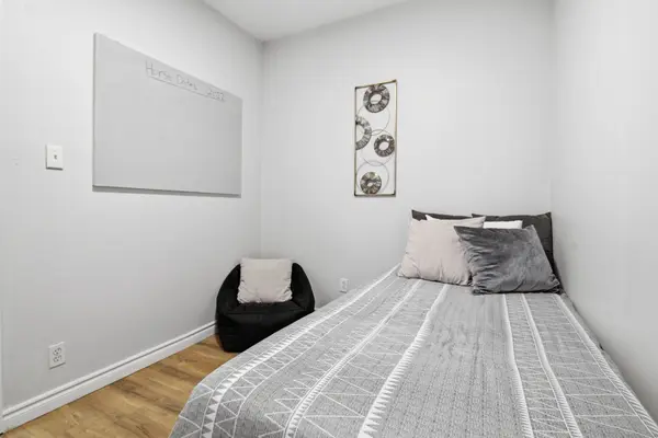 93 Water ST S, Cambridge, ON N1R 3E1