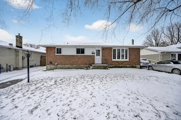 40 Windsor DR, Brockville, ON K6V 3H6