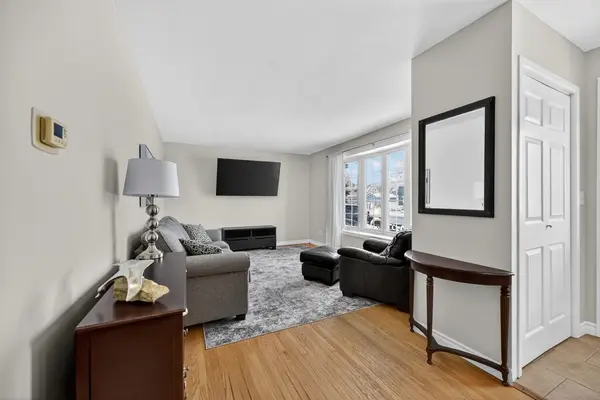 40 Windsor DR, Brockville, ON K6V 3H6