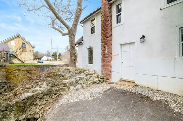 18 Main ST W, Elizabethtown-kitley, ON K0E 1M0