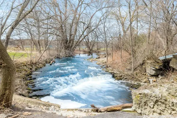 18 Main ST W, Elizabethtown-kitley, ON K0E 1M0