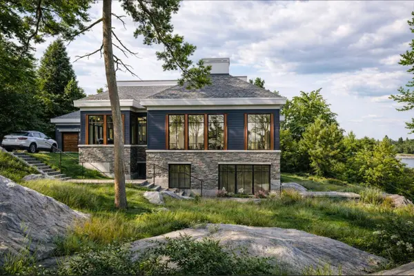 1327-1329 WOODLAND DR, Gravenhurst, ON P1P 1R2