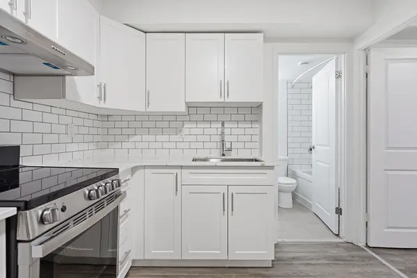 227 Cathcart ST #106, London South, ON N6C 3M8