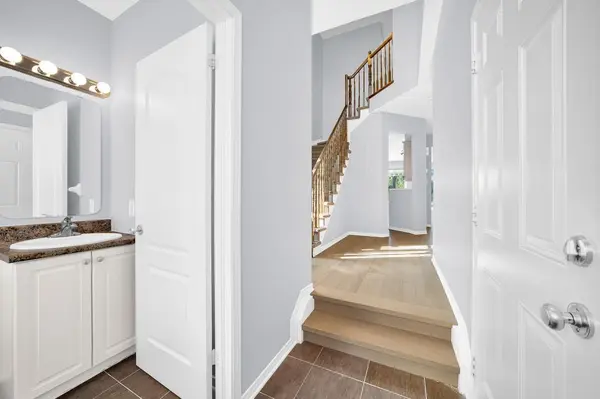 294 Badgeley AVE, Kanata, ON K2T 0A7