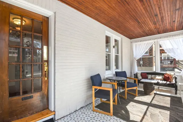 214 James ST E, Brockville, ON K6V 1L8