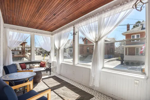 214 James ST E, Brockville, ON K6V 1L8