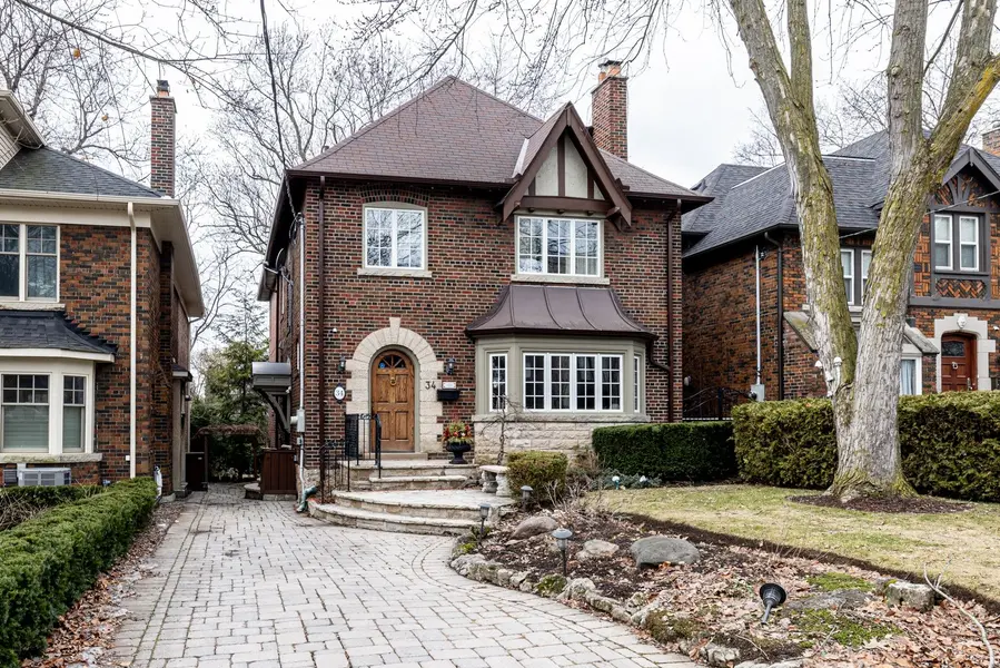34 Tarlton RD, Toronto C03, ON M5P 2M4