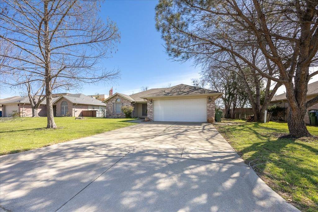 116 Misty View Lane, Roanoke, TX 76262