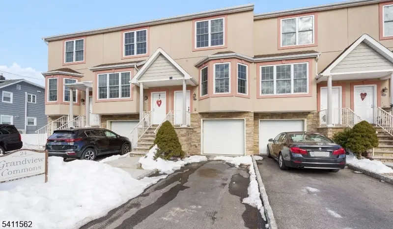 24C Van Pelt Pl #C, Little Falls Twp., NJ 07424