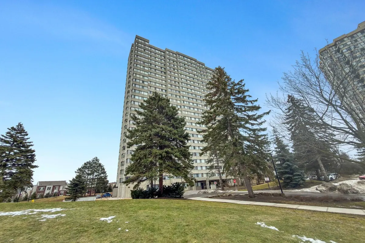 133 Torresdale AVE #902, Toronto C07, ON M2R 3T2