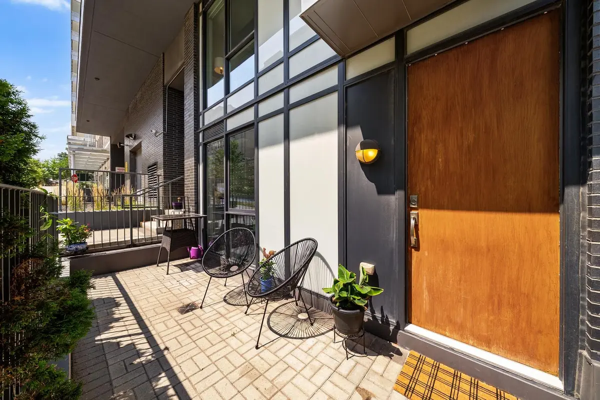 18 Rean DR #TH3, Toronto C15, ON M2K 0C7