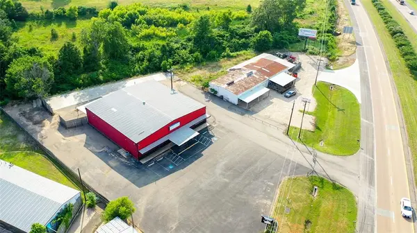 3330 NE Loop 286, Paris, TX 75460