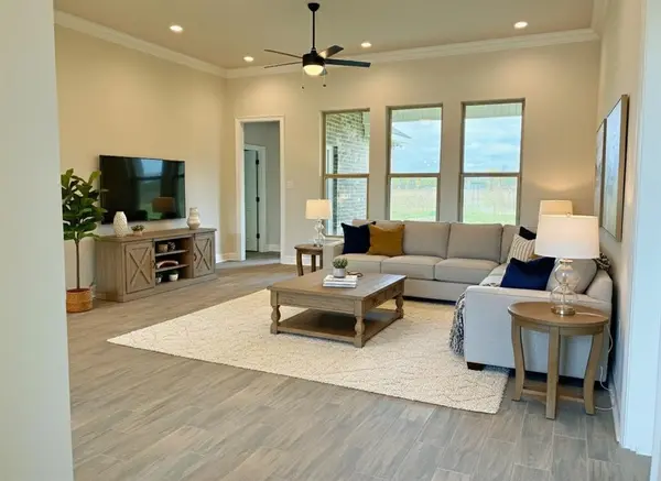 482 Blanchard Loop, Bossier City, LA 71111