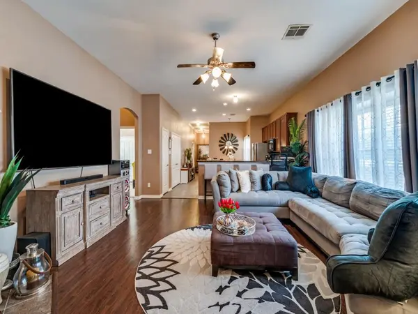 1128 Hayden Lane, Savannah, TX 76227