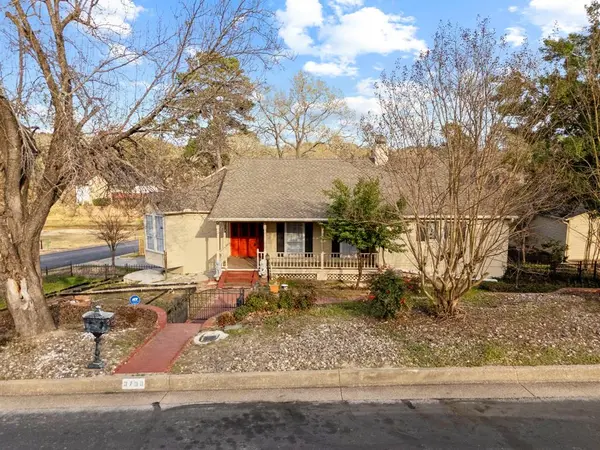 3700 Lake Vista Circle, Tyler, TX 75707