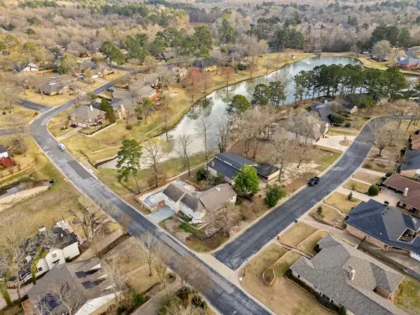 3700 Lake Vista Circle, Tyler, TX 75707