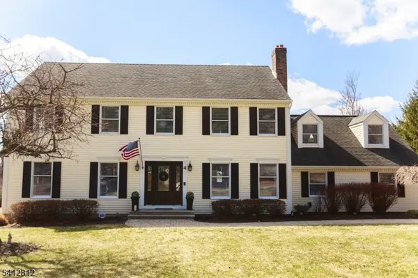 4 Victoria Dr, Mount Olive Twp., NJ 07836