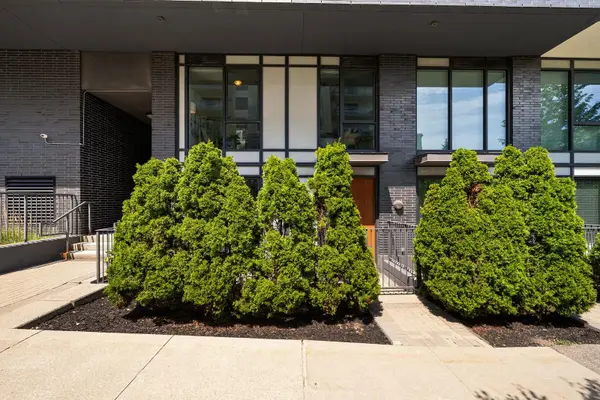 18 Rean DR #TH3, Toronto C15, ON M2K 0C7