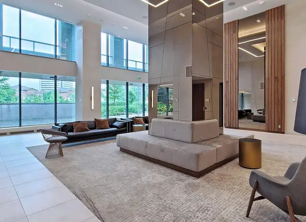 2 Sonic WAY #401, Toronto C11, ON M3C 0P2