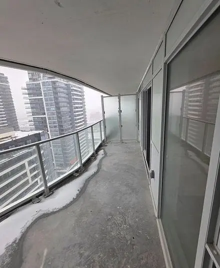 1010 Sandy Beach RD #609, Pickering, ON L1W 0C7